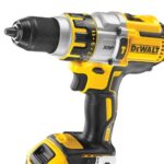 DEWALT Cordless Drill Driver 18V / 1.5Ah With 2 Battery & Charger - Image 3